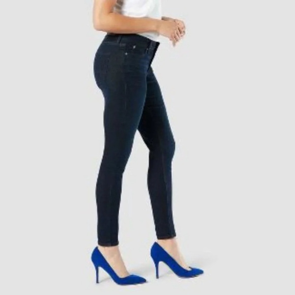 DENIZEN from Levi's Wollens Mid Rise Skinny Jeans